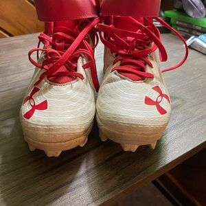 Under Armour White and Red Sports Cleats